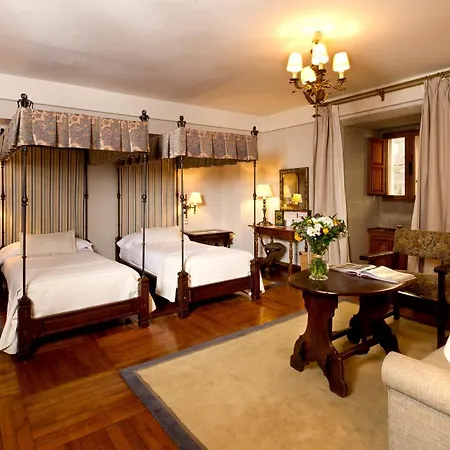 Parador De Santiago - Hostal Reis Catolicos-2